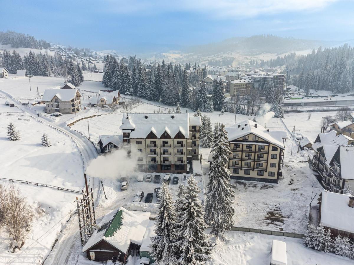Hotel Madison Bukovel Esterno foto