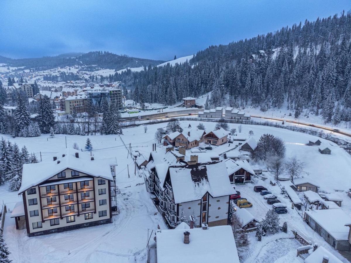 Hotel Madison Bukovel Esterno foto