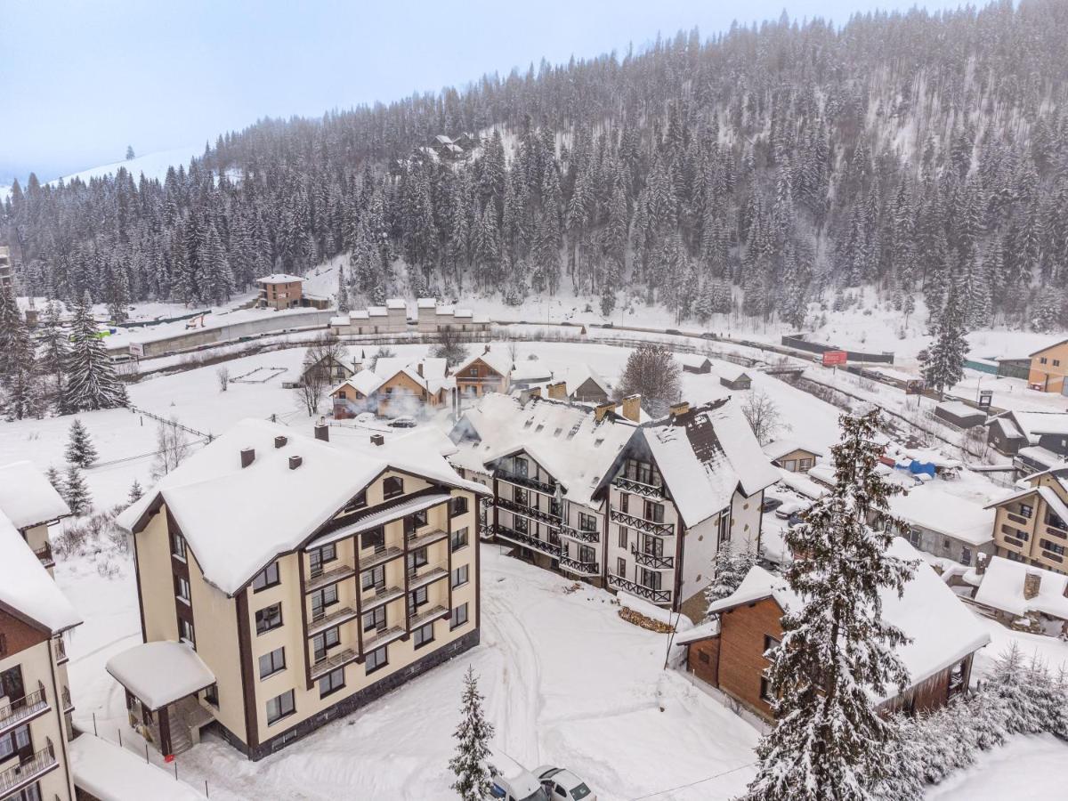 Hotel Madison Bukovel Esterno foto